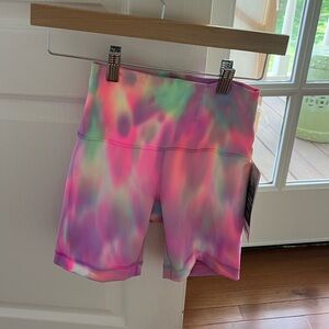 LULULEMON NEON TYE DYE SHORTS,size 2, 6 inch inseam,NEW WITH TAGS, NOT IN STORE